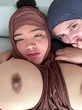 Stripchat Sex Cam of sweetmuslim01