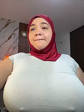 Stripchat Adult Webcam of sweetmuslim01