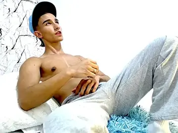 Stripchat Best live sex cam show of BabyAndy_