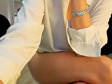 Stripchat Sex Cam of CaringSophie