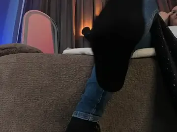 Stripchat Live Sex Cam of LisaAventi