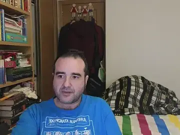 Stripchat Adult Webcam of curiosillo83