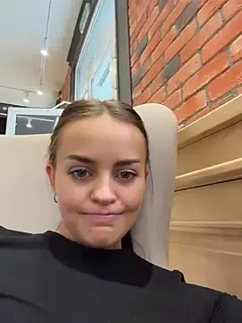 Stripchat Nude Webcam of AngelinaTeller