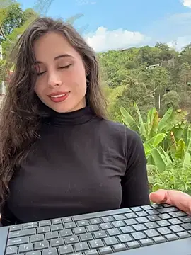 Stripchat Nude Webcam of JessieCarter