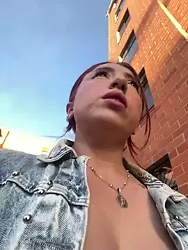 Stripchat Watch Live Sex Cams of Sofhi_a20