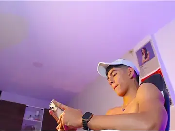 Stripchat Free Live Porn of Valerio_20