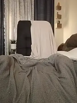 Stripchat Free Live Porn of KeeshKeeph
