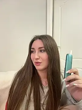 Stripchat Free Porn Cam of KiraBarlows