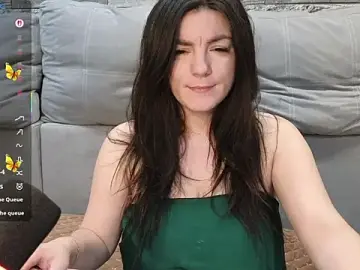 Stripchat Live Sex Cam of Vika_loves_you