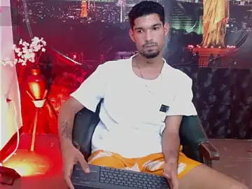 Stripchat Best Webcam of Carlos_eclipse