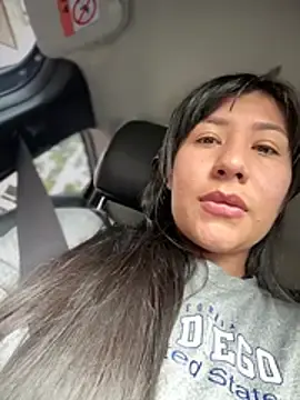 Stripchat Live Porn of kim_monti