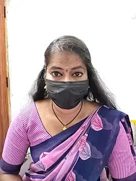 Stripchat Sex Cam of tamil_Sigappu_Roja