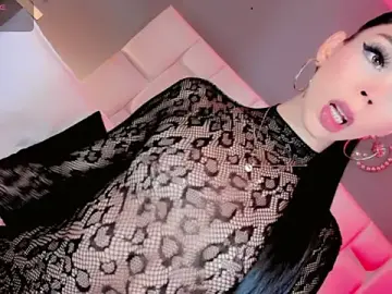 Stripchat Live Sex Cam of Kisses_Sophia