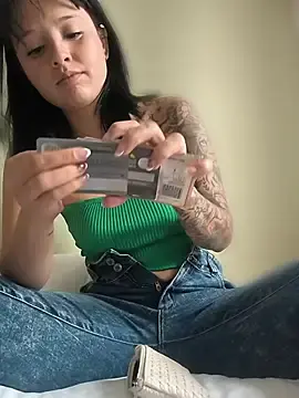 Stripchat Watch Live Sex Cams of LorenRosse