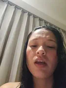 Stripchat Watch Live Sex Cams of LorenRosse