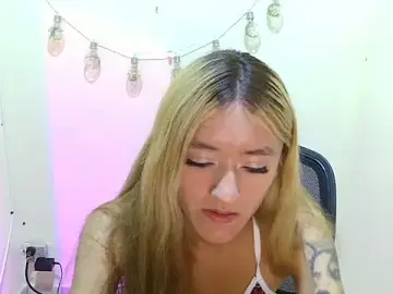 Stripchat Sex Cam of Lya1_ch