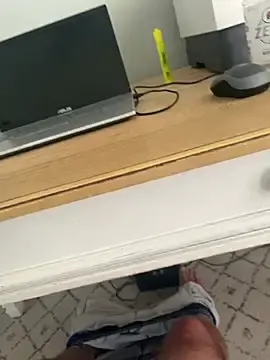 Stripchat Live Sex Cam of cyclone8888