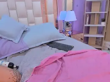 Stripchat Live Porn of Goldentemptation_