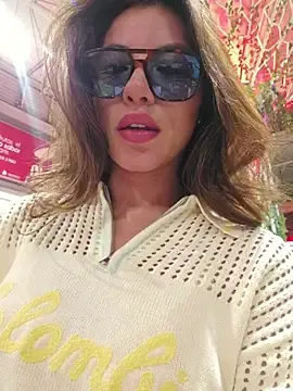 Stripchat Adult Webcam of Karen_San_Miguel