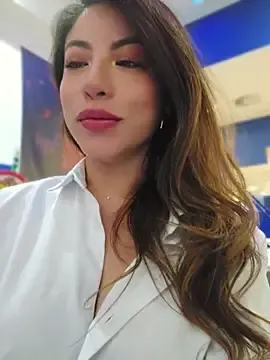 Stripchat Free Porn Cam of Karen_San_Miguel