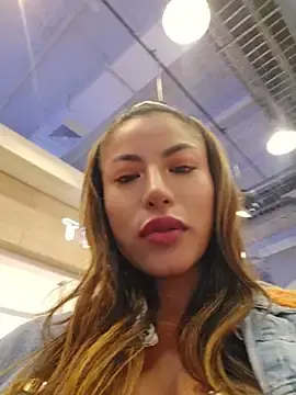 Stripchat Live Porn of Karen_San_Miguel
