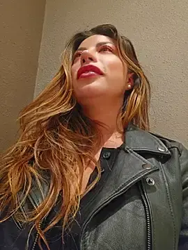Stripchat Free Live Porn of Karen_San_Miguel