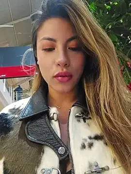 Stripchat Nude Webcam of Karen_San_Miguel