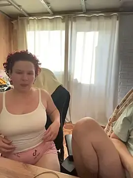 Stripchat Live Porn of MrMrsRight