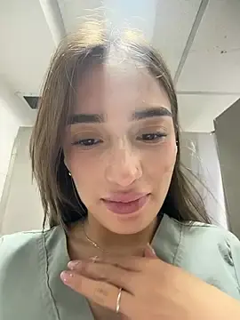 Stripchat Free Porn Cam of Sweet_Milaa1