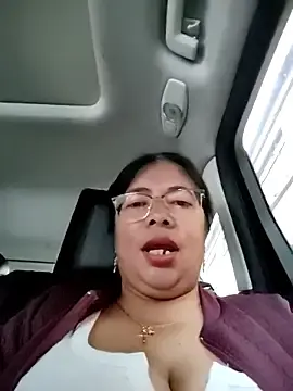 Stripchat Live Sex of __valentina18