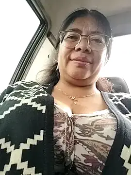 Stripchat Adult Webcams of __valentina18