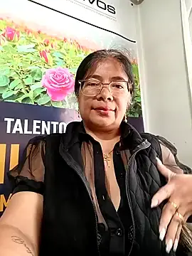 Stripchat Live Porn of __valentina18