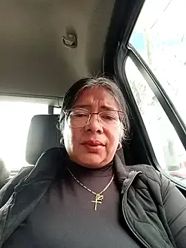 Stripchat Sex Cam of __valentina18