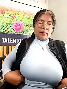 Stripchat Best Webcam of __valentina18