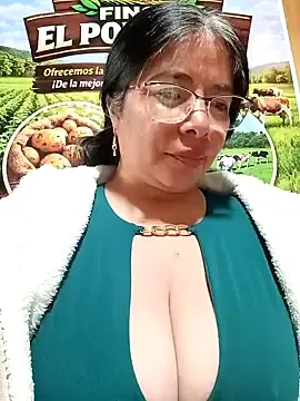Stripchat Best Webcam of __valentina18