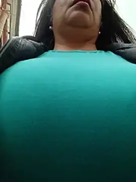 Stripchat Live Sex Cam of __valentina18