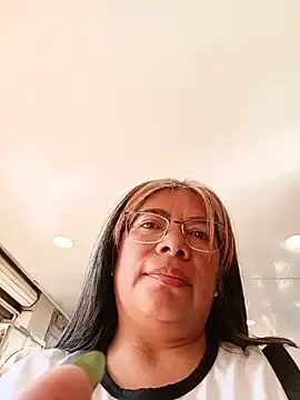 Stripchat Adult Webcams of __valentina18