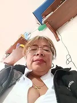 Stripchat Best Webcam of __valentina18