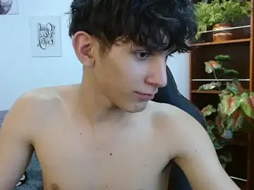 Stripchat Live Sex Cam of billy_wild