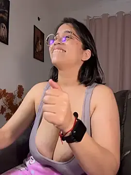 Stripchat Free Live Porn of tati_reyess