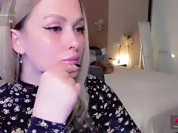 Stripchat Live Sex Cam of Libby_Nora