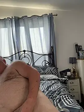 Stripchat Nude Webcam of greyoakbear