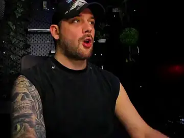 Stripchat Watch Live Sex Cams of LexHardy