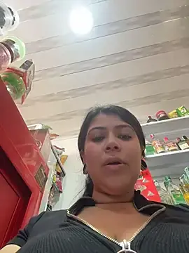 Stripchat Free Porn Cam of emilyjohanson