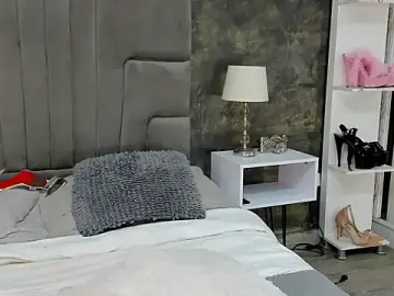 Stripchat Live Porn of isa_lancaster