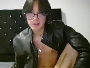 Stripchat Free Porn Cam of Matti_Mendez_
