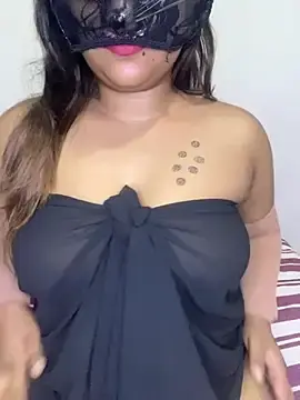 Stripchat Sex Cam of Naughti_Kitty