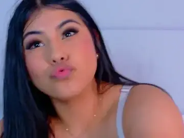 Stripchat Live Sex Cam of VioletBloomm