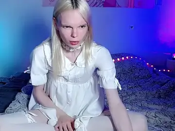 Stripchat Free Porn Cam of Emily_Nyaffee