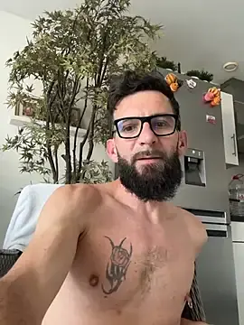 Stripchat Free Live Porn of Michel_huge